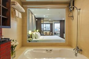 The Grand Napat