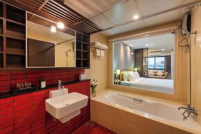 The Grand Napat