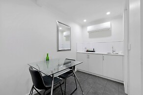 Hamilton Lonsdale Motel