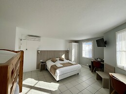 Hôtel les Arcades