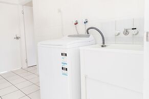 Palm View Holiday Apartments