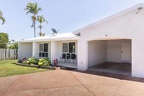 Palm View Holiday Apartments