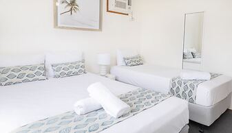 Palm View Holiday Apartments