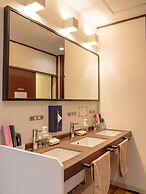 J-Hoppers Hiroshima Guesthouse - Hostel