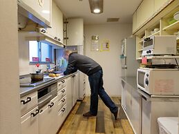 J-Hoppers Hiroshima Guesthouse - Hostel