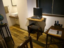 J-Hoppers Hiroshima Guesthouse - Hostel