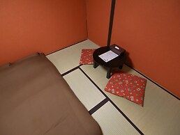 J-Hoppers Hiroshima Guesthouse - Hostel