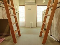 J-Hoppers Hiroshima Guesthouse - Hostel