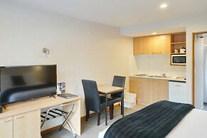 306 Motel Apartments