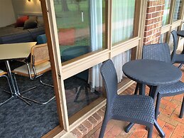 Town & Country Motor Inn Forbes