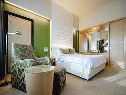 Raia Hotel Kota Kinabalu