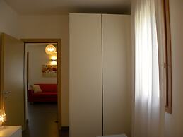Venice Apartments Dante