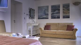 Smart Suite & Apartments