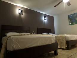 Uke Inn Hotel & Suites