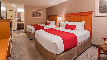 Best Western Plus Rivershore Hotel