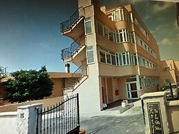 Hotel De La Ville Relais