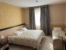 Hotel De La Ville Relais