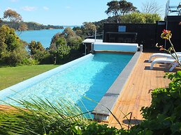 Le Chalet Waiheke Apartments