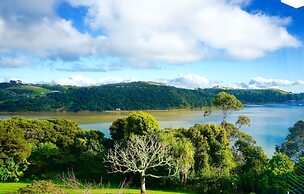 Le Chalet Waiheke Apartments