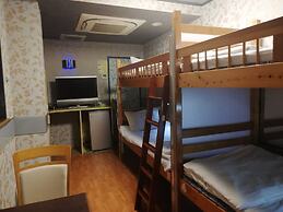 Family & bAKpAK Tokyo Hostel