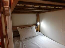 Family & bAKpAK Tokyo Hostel