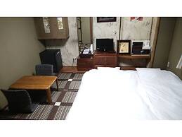 Family & bAKpAK Tokyo Hostel