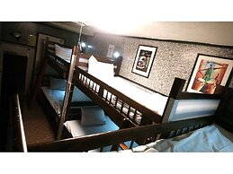 Family & bAKpAK Tokyo Hostel