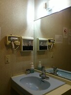 Family & bAKpAK Tokyo Hostel