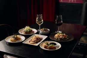 Yarra Valley Grand Hotel