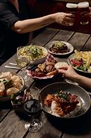 Yarra Valley Grand Hotel