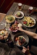 Yarra Valley Grand Hotel