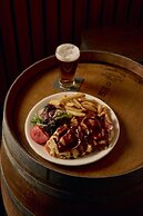 Yarra Valley Grand Hotel