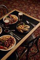 Yarra Valley Grand Hotel