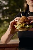 Yarra Valley Grand Hotel