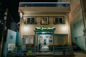 We Guest House - Hostel