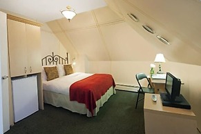 Victoria's Mansion Guest House