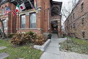 Victoria's Mansion Guest House