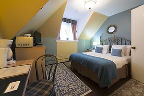 Victoria's Mansion Guest House