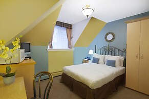 Victoria's Mansion Guest House