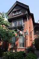 Victoria's Mansion Guest House