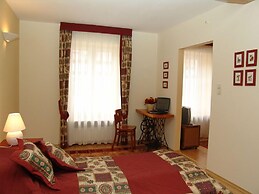 Home & Travel Apartments