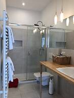 Home & Travel Apartments