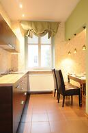 Home & Travel Apartments