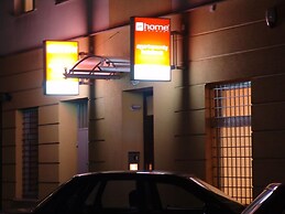 Home & Travel Apartments