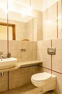 Home & Travel Apartments
