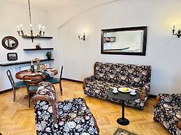 Home & Travel Apartments