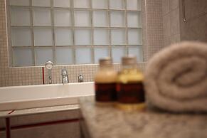 Home & Travel Apartments