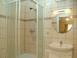 Home & Travel Apartments