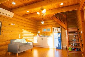 Jeju Jungmun Log Pension & Resort