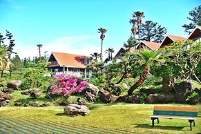 Jeju Jungmun Log Pension & Resort